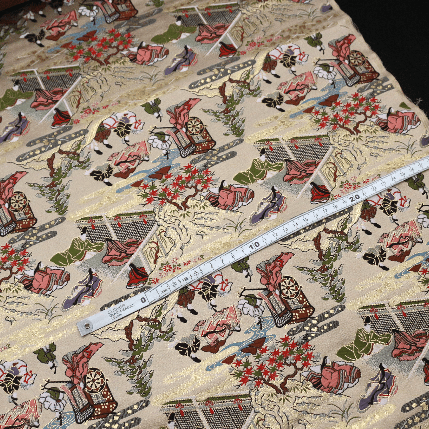 Gold Brocade - 源氏物語 fabric 6 - FO:REST Fabric 布恩堂Liberty fabrictana lawnjapanese fabricykk zipper