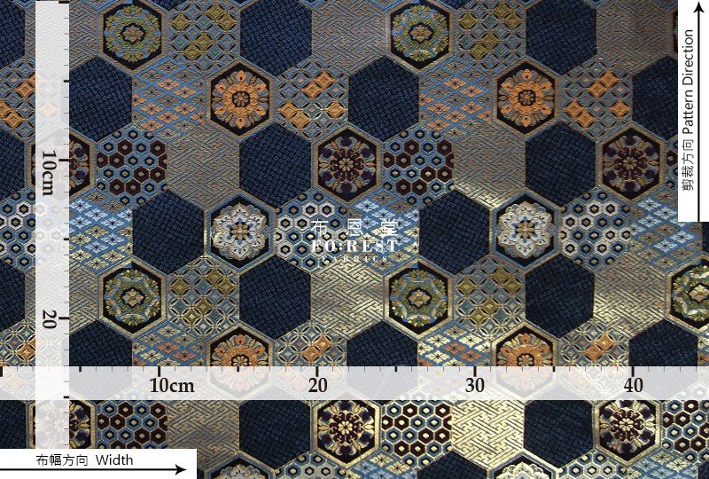 Gold Brocade - Geometric tortoise shell 龜甲 KINRAN fabric - FO:REST Fabric 布恩堂Liberty fabrictana lawnjapanese fabricykk zipper