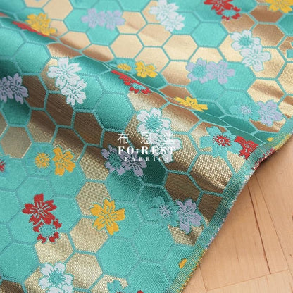 Gold Brocade - 亀甲 KIKKO KINRAN fabric Green - FO:REST Fabric 布恩堂Liberty fabrictana lawnjapanese fabricykk zipper