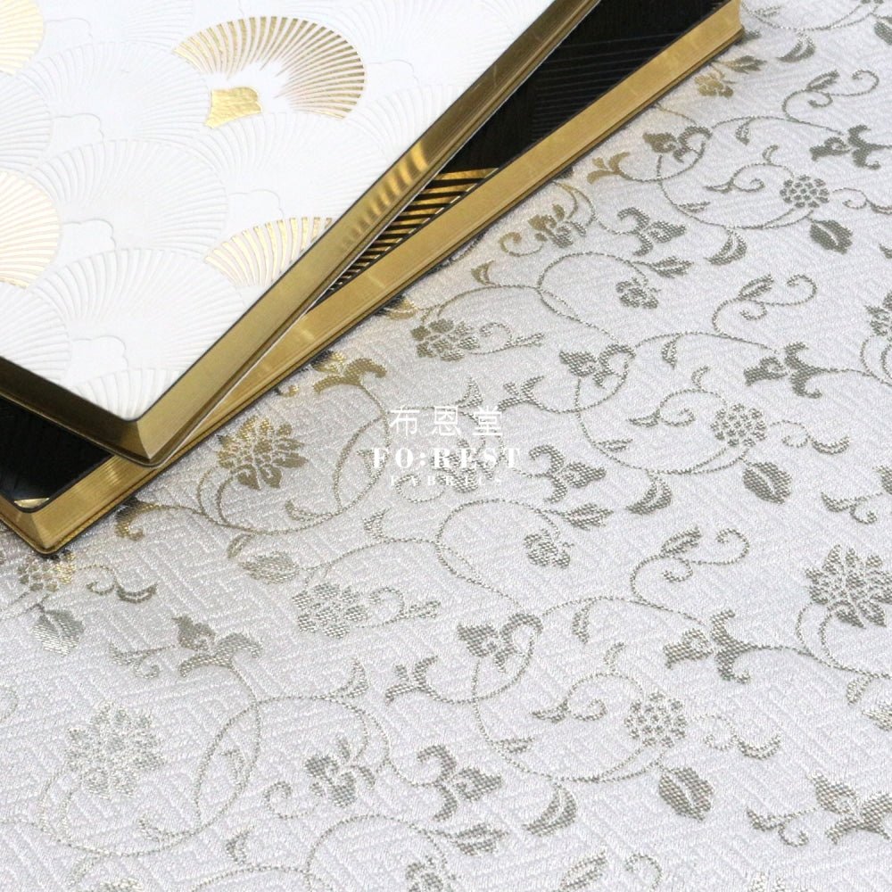 Gold Brocade - Rose vine fabric White - FO:REST Fabric 布恩堂Liberty fabrictana lawnjapanese fabricykk zipper