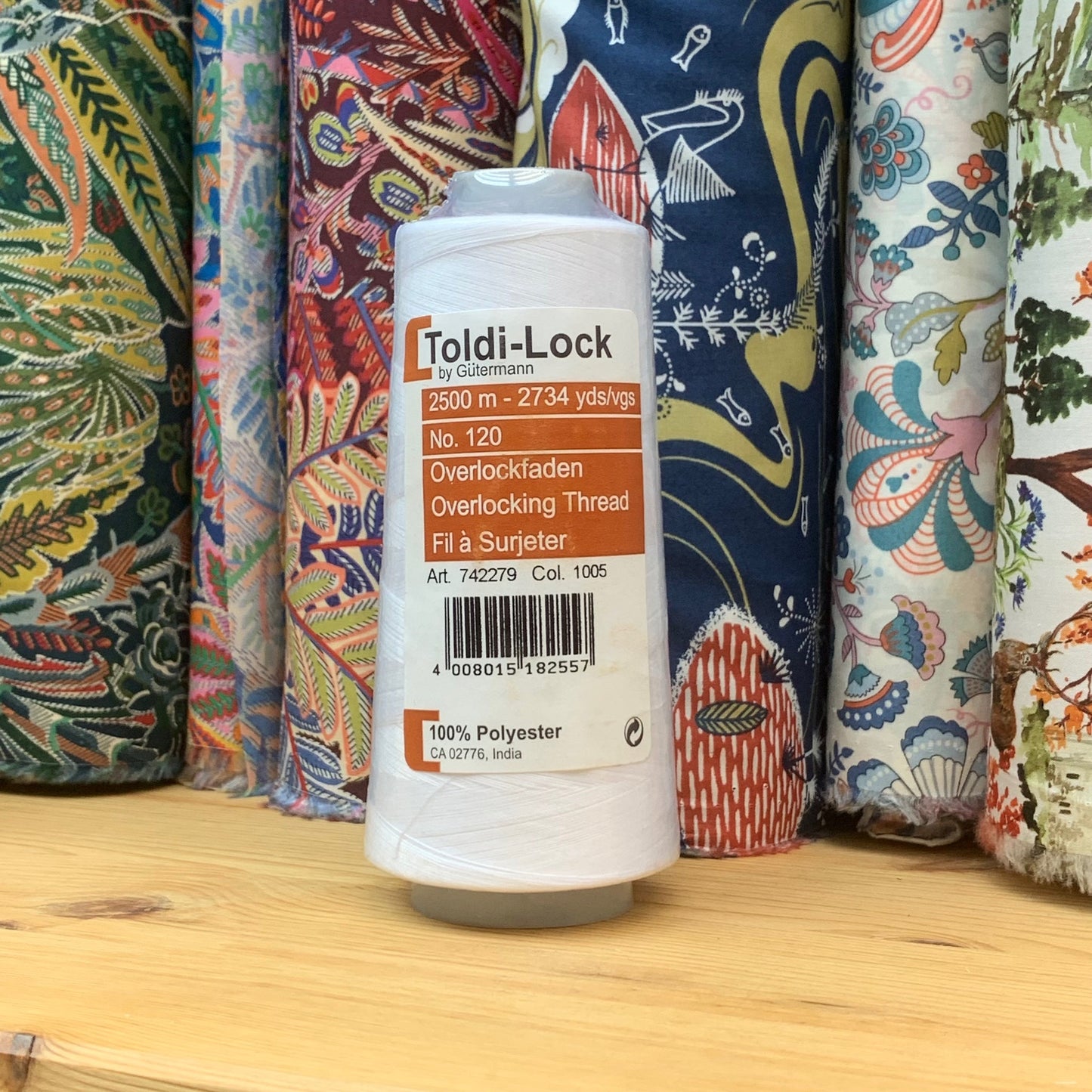Gutermann Polyester Overlocking Thread 2500m 鈒骨線 - FO:REST Fabric 布恩堂Liberty fabrictana lawnjapanese fabricykk zipper