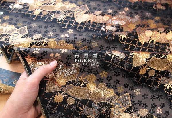 金らん "KINRAN" - Mindnight sakura 赤櫻黒扇 gold brocade fabric Black - forest-fabric