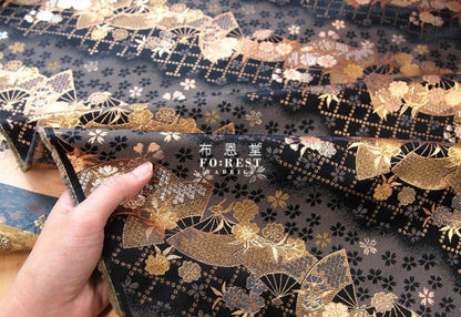 金らん "KINRAN" - Mindnight sakura 赤櫻黒扇 gold brocade fabric Black - forest-fabric