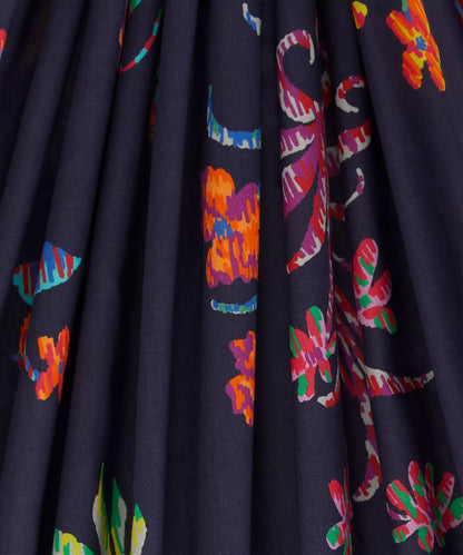 Liberty of London (Cotton Tana Lawn Fabric) - Floral Tapestry Nacy - FO:REST Fabric 布恩堂Liberty fabrictana lawnjapanese fabricykk zipper