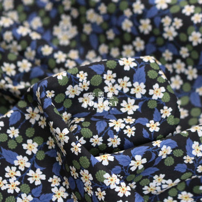Liberty Of London (Cotton Tana Lawn Fabric) - Karens Choice Cotton