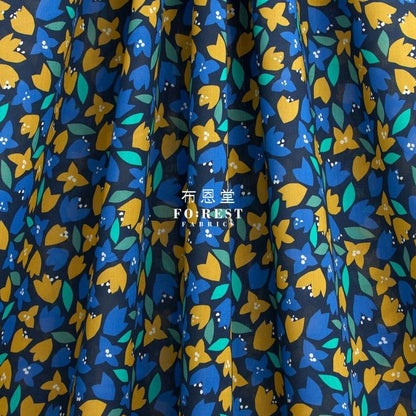 Liberty of London (Cotton Tana Lawn Fabric) - Scattered Petals - FO:REST Fabric 布恩堂Liberty fabrictana lawnjapanese fabricykk zipper