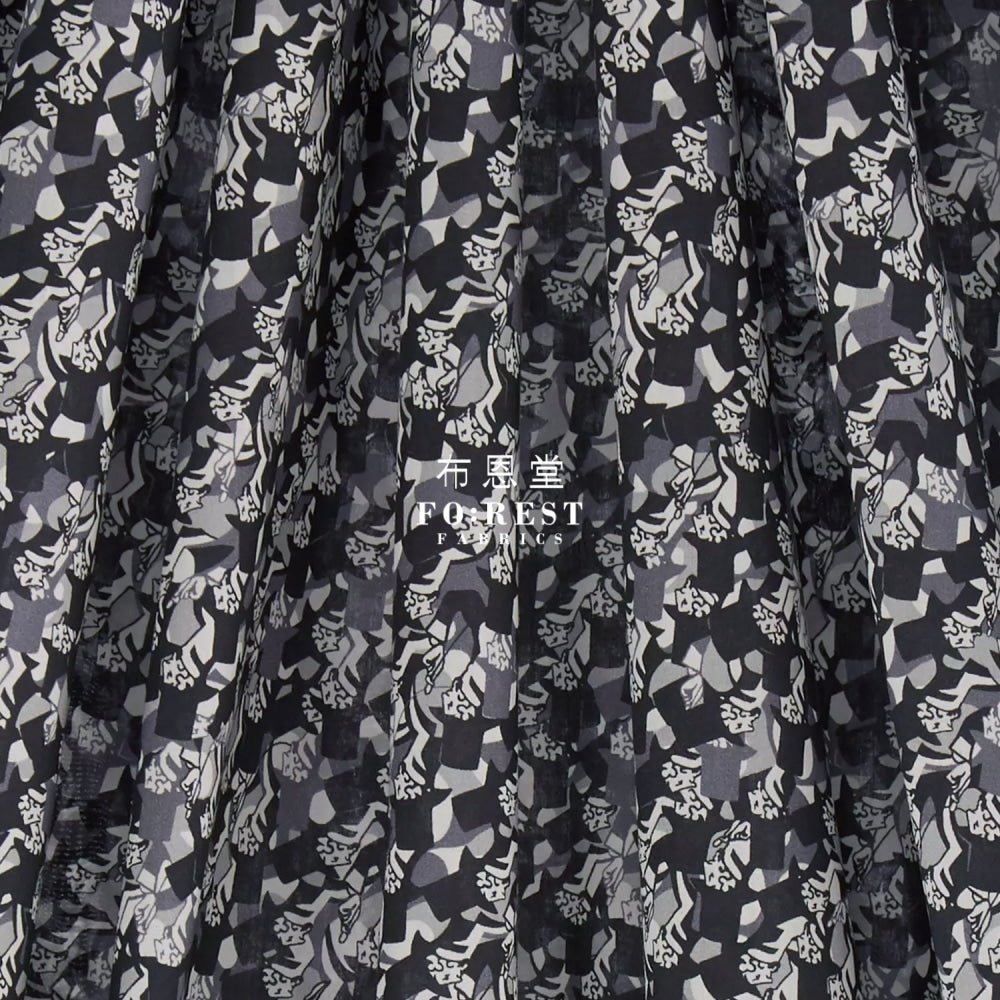 Liberty of London (Cotton Tana Lawn Fabric) - Top Hats - FO:REST Fabric 布恩堂Liberty fabrictana lawnjapanese fabricykk zipper