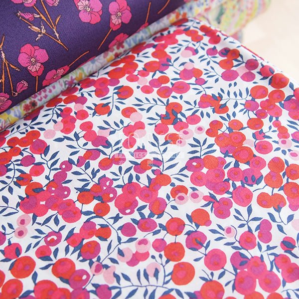 Liberty of London (Cotton Tana Lawn Fabric) - Wiltshire Berry Red - FO:REST Fabric 布恩堂Liberty fabrictana lawnjapanese fabricykk zipper