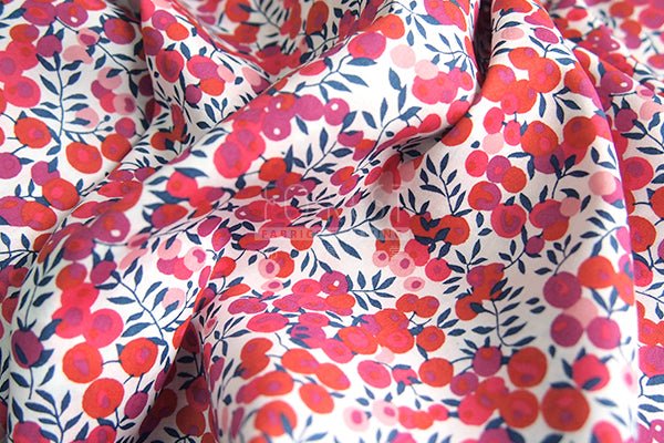 Liberty of London (Cotton Tana Lawn Fabric) - Wiltshire Berry Red - FO:REST Fabric 布恩堂Liberty fabrictana lawnjapanese fabricykk zipper