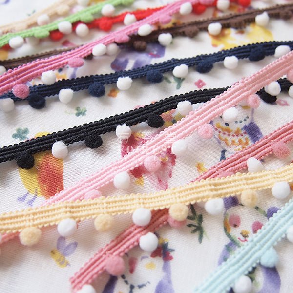 Pom Pom Trim - 50cm - FO:REST Fabric 布恩堂Liberty fabrictana lawnjapanese fabricykk zipper