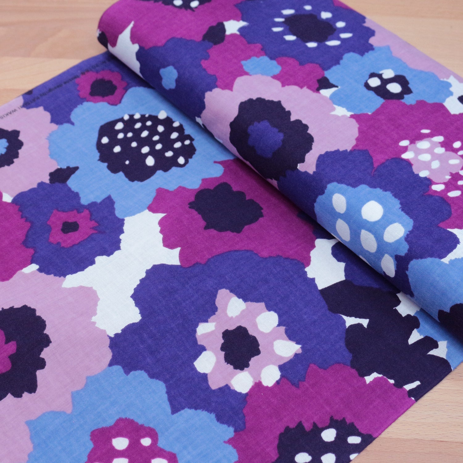 SOU SOU - 伊勢木綿 - 和美Nagomi PURPLE (member) - FO:REST Fabric 布恩堂Liberty fabrictana lawnjapanese fabricykk zipper