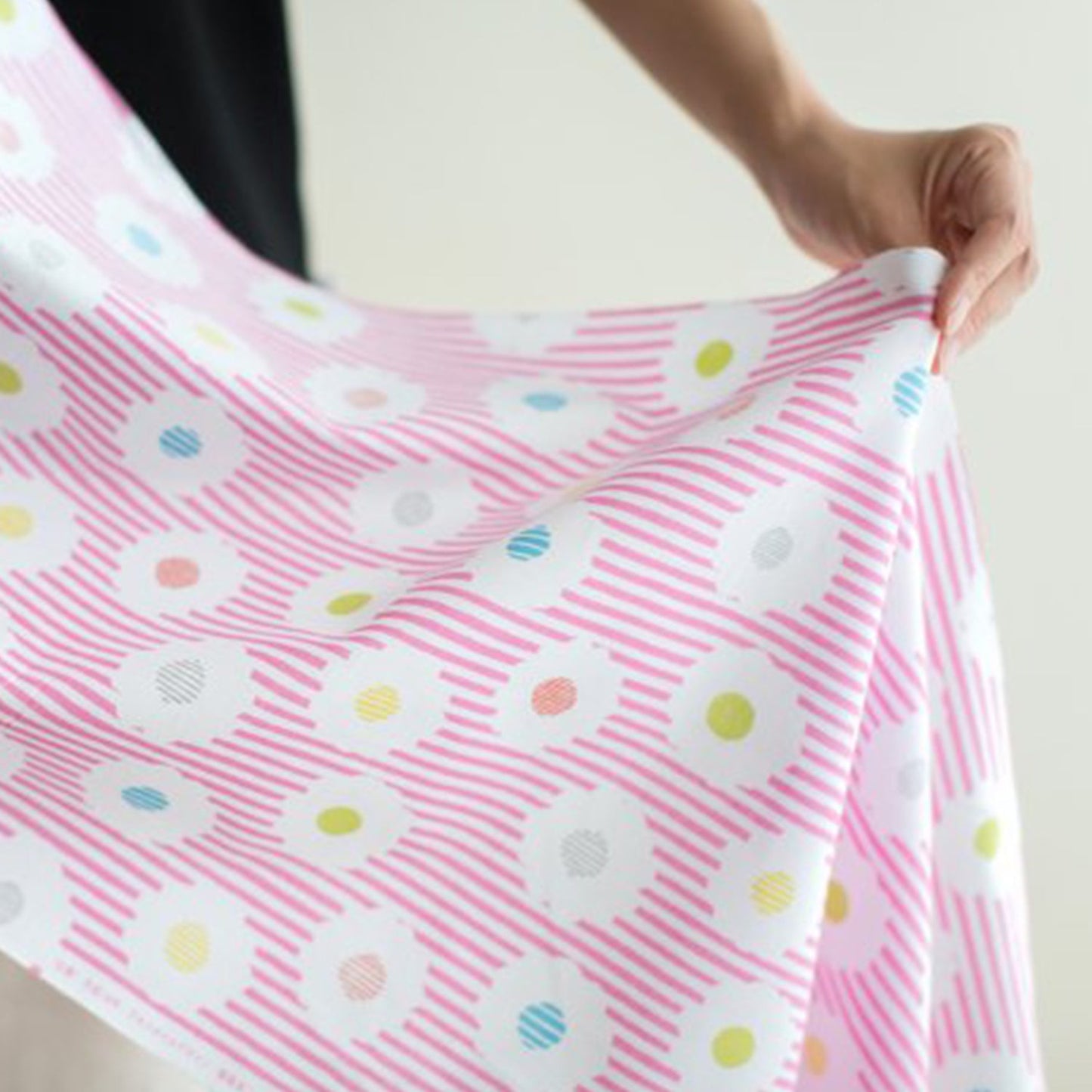 SOU SOU - 伊勢木綿 - 白菊 White Chrysanthemum (member) - FO:REST Fabric 布恩堂Liberty fabrictana lawnjapanese fabricykk zipper
