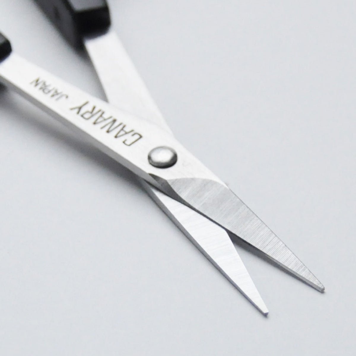 Tools - 10.5cm extra - fine design Scissors 剪刀 - FO:REST Fabric 布恩堂Liberty fabrictana lawnjapanese fabricykk zipper