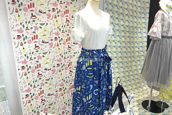 Torten dobby - LIFE fabric - FO:REST Fabric 布恩堂Liberty fabrictana lawnjapanese fabricykk zipper