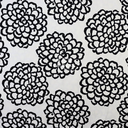Twill - Peony fabric Black - FO:REST Fabric 布恩堂Liberty fabrictana lawnjapanese fabricykk zipper
